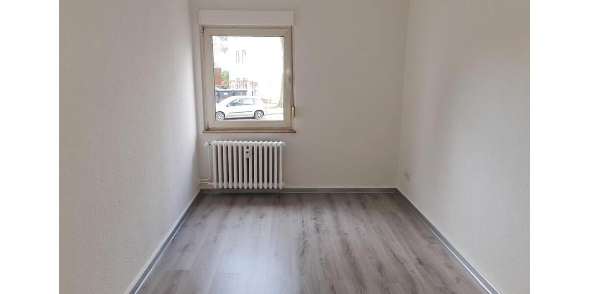 Renovierte 3-Zimmer-Wohnung im Erdgeschoss zu vermieten!*Mit Balkon* 3 zimmer