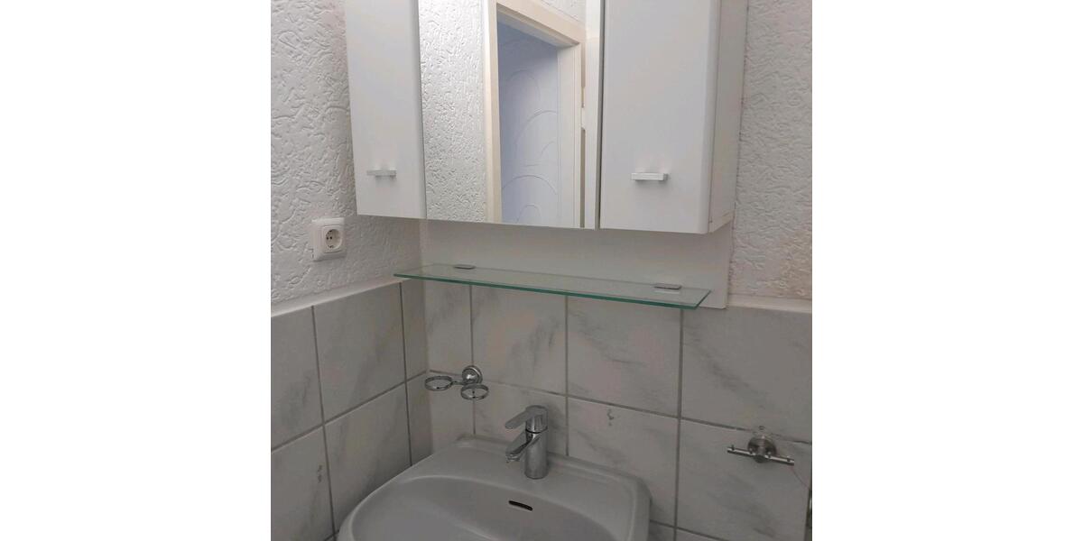 möbl. Wohnung für 1 - 2 Personen 3.5 zimmer