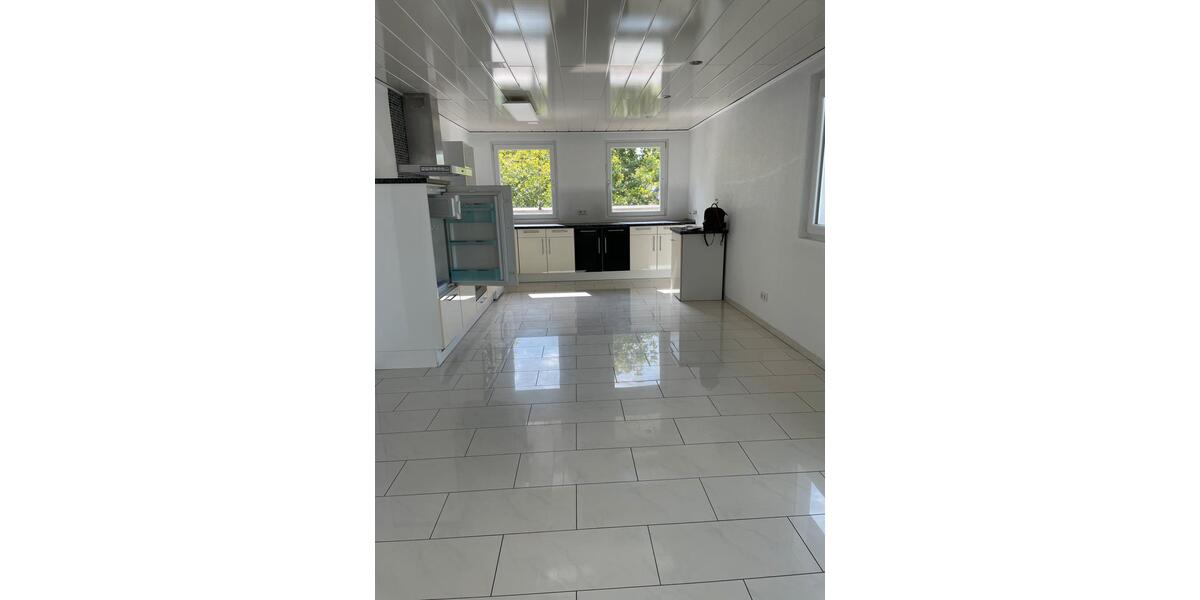 Einfamilienhaus Duisburg Duisburg-Mitte - 2 Zimmer, 177 m&sup2;, 800&euro; | Angebot:25718261