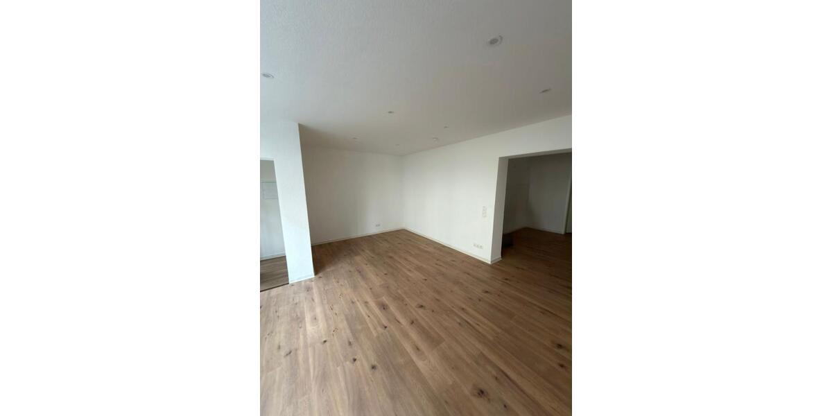 Helle 2-Zimmer-Wohnung mit eigenem Eingang – Sofort frei! 2 zimmer