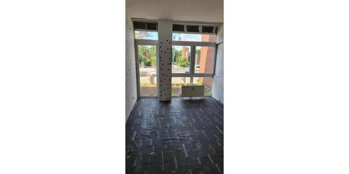 Sonnige grosszügige 3 Zi Wohnung mit Terrasse in ruhiger Lage 3 zimmer