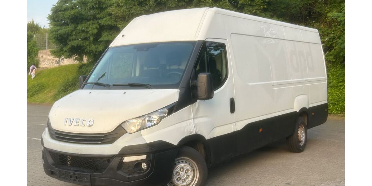 IVECO Andere 246.584 km 7.950 &euro; Essen 45139