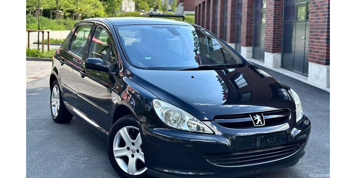 Peugeot 307 155.000 km 1.790 &euro; Essen 45145