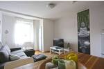 Komplett möblierte Wohnung mit kleinem Balkon