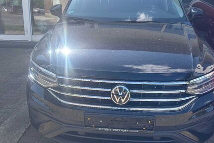 VW Tiguan 30.000 km 32.990 € Oer- Erkenschwick 45739