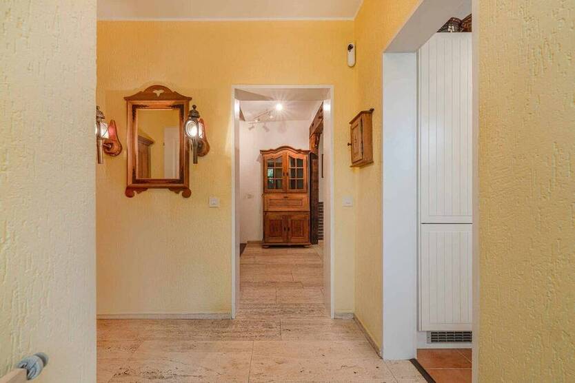 Wohlfühloase mit Sauna, Wintergarten und Kaminofen! Ruhe pur auf allen Etagen