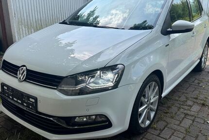 VW Polo 102.396 km 8.900 &euro; Essen 45355
