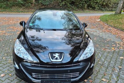 Peugeot 308 98.000 km 6.999 &euro; Essen 45356