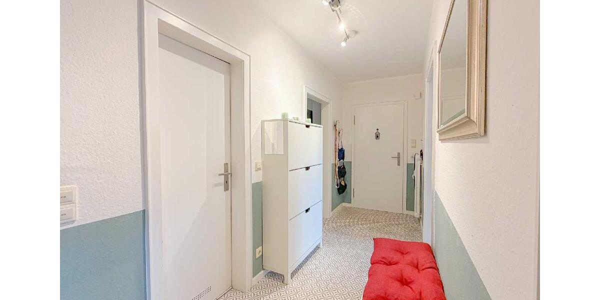 Ratingen-Ost: Großzügige 3-Zimmer-Wohnung mit Balkon und Stellplatz 3 zimmer