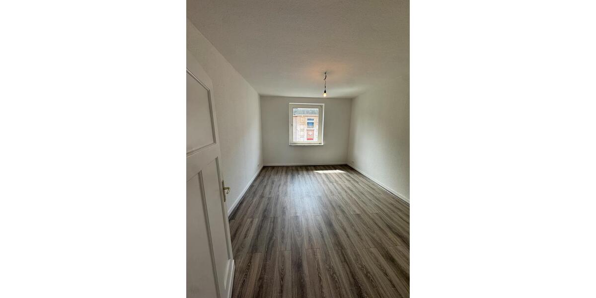 Etagenwohnung Essen Stadtbezirk VII - 2 Zimmer, 43 m&sup2;, 389&euro; | Angebot:26637421