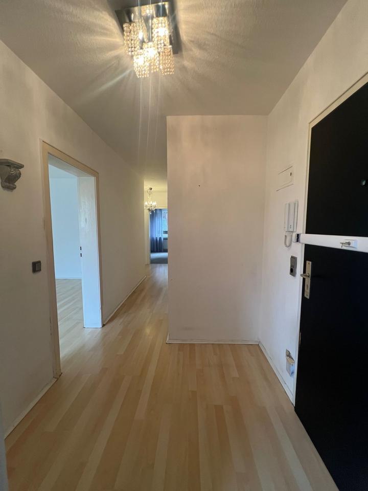 Sonnige BalkonWohnung mit 3 großzügigen Räumen in ruhiger Lage