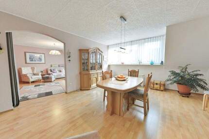 Wohnung Essen Burgaltendorf - 4 Zimmer, 83 m&sup2;, 175.000&euro; | Angebot:24859568