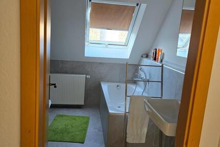 Gemütliche 2,5 -Zimmer Dachgeschosswohnung zimmer