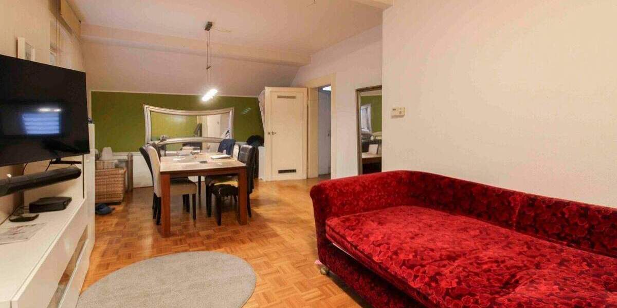 Ihr Projekt mit Potenzial - Geräumiges Zweifamilienhaus mit großem Grundstück in Bochum 6 zimmer