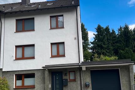 Haus Mülheim an der Ruhr Mellinghofen - 8 Zimmer, 248 m&sup2;, 649.000&euro; | Angebot:26407630
