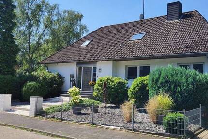Freistehendes Einfamilienhaus mit EinliegerWohnung (vermietet)