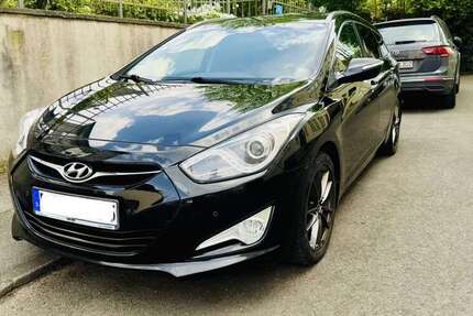 Hyundai i40 239.000 km 5.200 &euro; wuppertal oberbarmen 42389