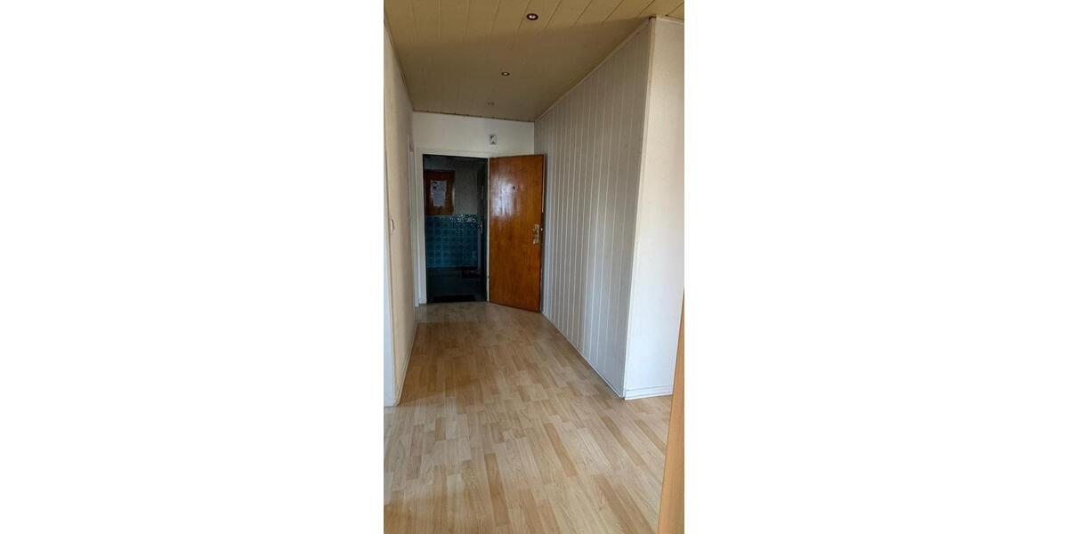 Dachgeschoßwohnung Bochum Eppendorf - 3 Zimmer, 75 m&sup2;, 690&euro; | Angebot:25874616
