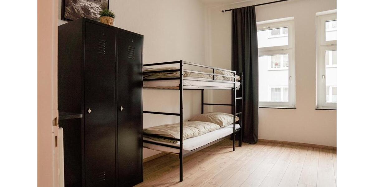 Große 125m2 Wohnung mit Balkon Zentral 4.5 zimmer