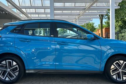 Hyundai KONA 22.000 km 16.950 &euro; Dinslaken 46539