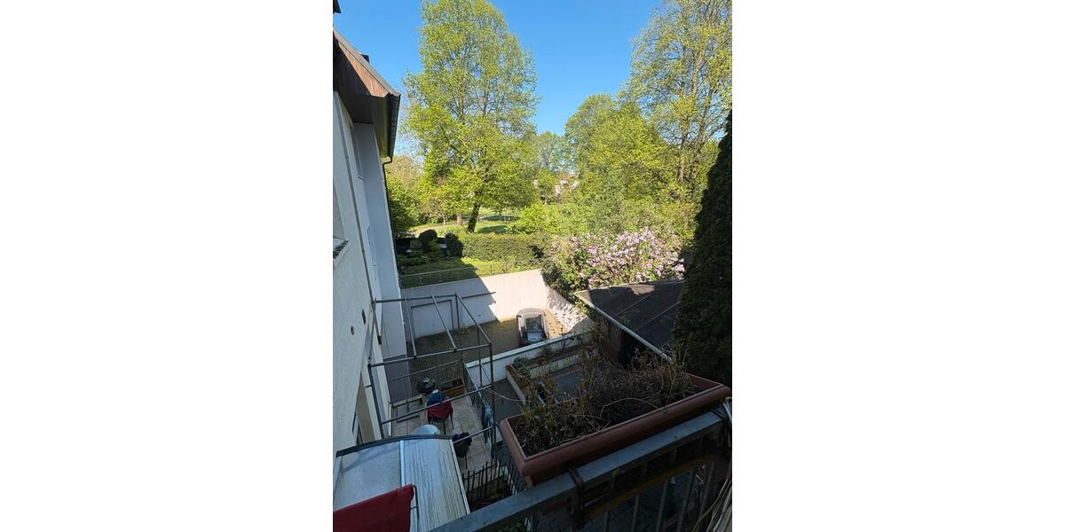 Dachgeschosswohnung mit Küche 2 er wG möglich 2 zimmer