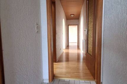 === Bungalow mit Potenzial in Saarbrücken Klarenthal ===