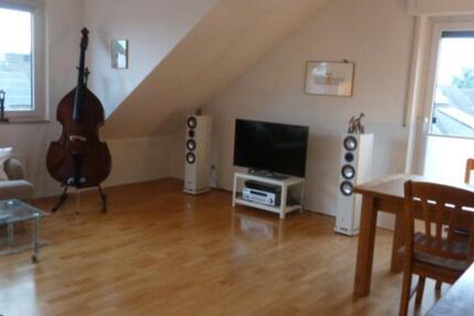 Schöne, helle und ruhige Dachgeschosswohnung in Duisburg Baerl 3 zimmer