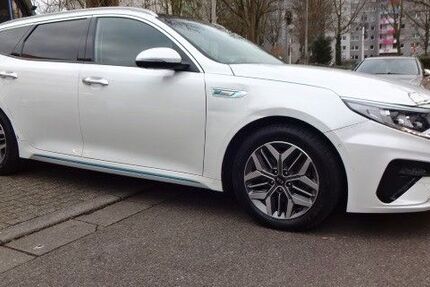 Kia Optima 111.800 km 13.999 € Essen 45276