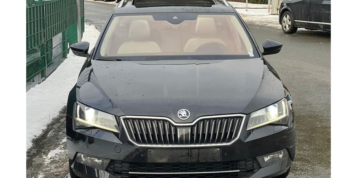 Skoda Superb 339.196 km 9.499 &euro; Essen 45276