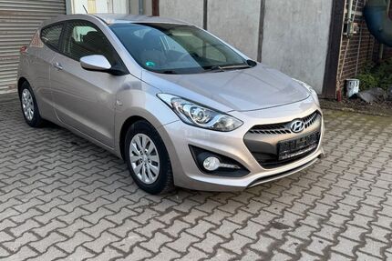 Hyundai i30 180.000 km 4.990 &euro; Gladbeck 45966