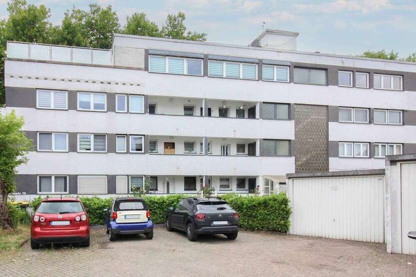 Wohnung zum Kaufen in Duisburg 135.000 € 95 m²