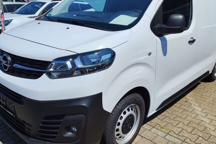 Opel Vivaro 114.579 km 14.990 &euro; Essen 45307