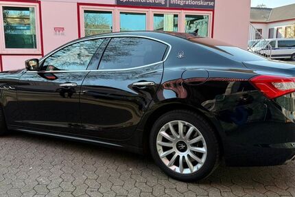 Maserati Ghibli 189.000 km 23.500 &euro; Herne 44628