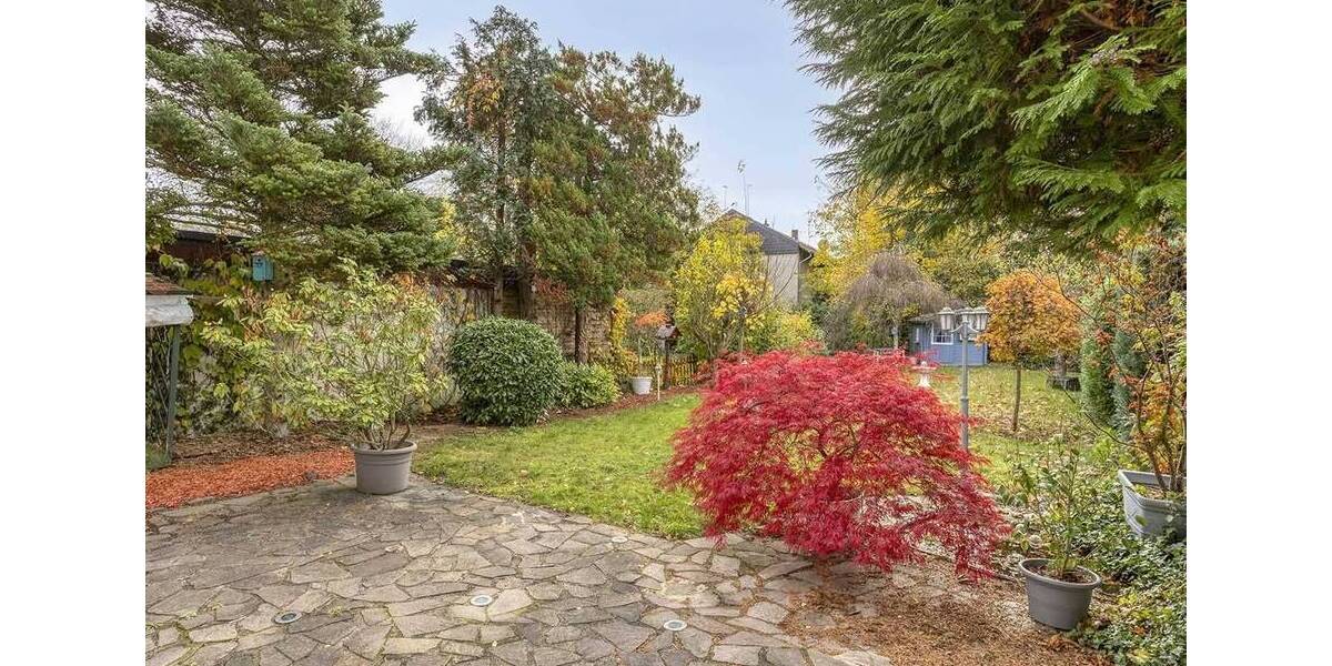 Doppelhaushälfte mit Charme und Gartenidylle in Ratingen-Lintorf 3 zimmer