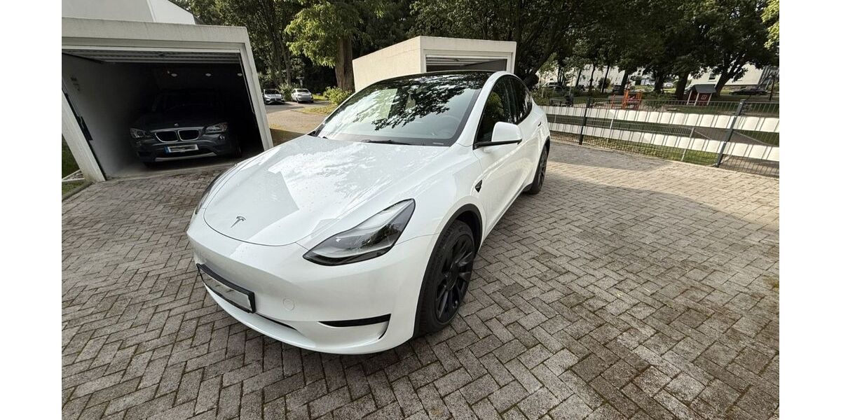 Tesla Model Y 51.400 km 32.440 &euro; Essen 45357