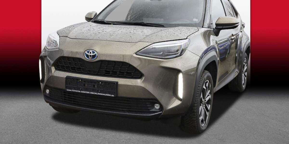 Toyota Yaris Cross 28.000 km 21.489 &euro; Recklinghausen 45659