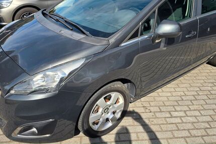 Peugeot 5008 149.252 km 8.990 € Moers 47443