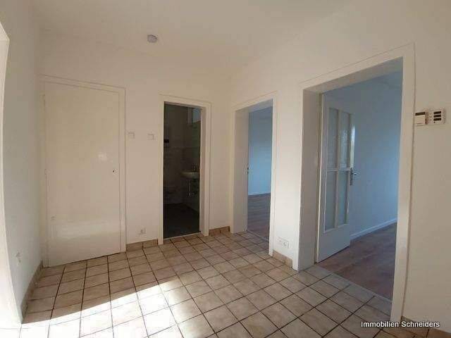 Etagenwohnung Duisburg Untermeiderich - 2 Zimmer, 61 m&sup2;, 500&euro; | Angebot:26916851