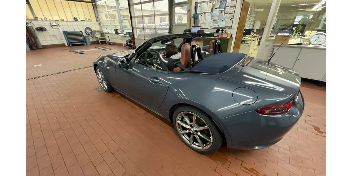 Mazda MX-5 1.200 km 29.900 &euro; Oberhausen 46147