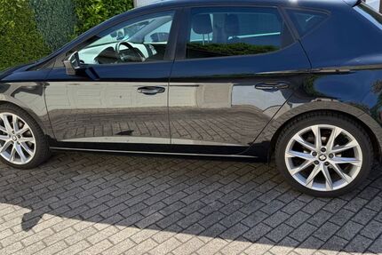 Seat Leon 140.000 km 8.300 &euro; Essen 45279
