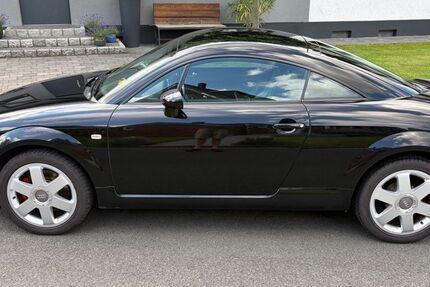 Audi TT 222.200 km 4.600 &euro; Herne 44627