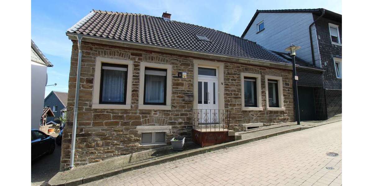 Einfamilienhaus Hattingen Blankenstein - 5 Zimmer, 130 m&sup2;, 495.000&euro; | Angebot:27482151