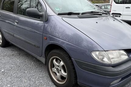Renault Megane 157.753 km 649 &euro; Wuppertal 42329