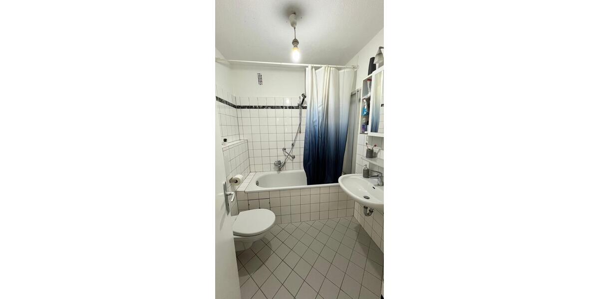 Etagenwohnung Essen Stadtkern - 3 Zimmer, 75 m&sup2;, 1.000&euro; | Angebot:24846402