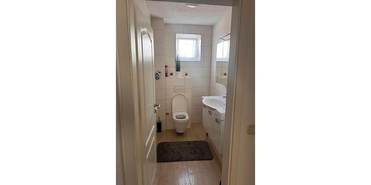 Reihenhaus Duisburg Mittelmeiderich - 4 Zimmer, 150 m&sup2;, 350.000&euro; | Angebot:27502880