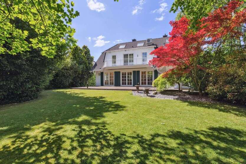 Haus zum Kaufen in Meerbusch 2.795.000 € 340 m²