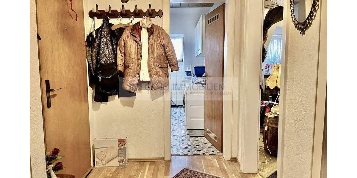 Gepflegte Dachgeschosswohnung wird frei für Sie! 2 zimmer