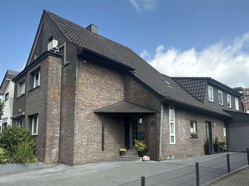 Haus zum Kaufen in Duisburg 519.000 € 147 m²