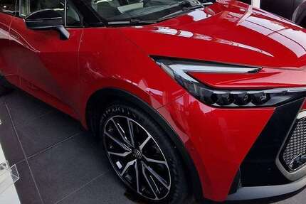 Toyota C-HR 13.112 km 31.050 € Oberhausen 46045