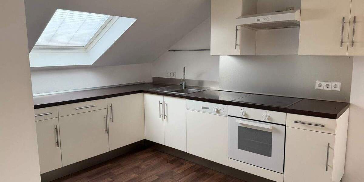 Gemütliche 2-Zimmer Dachgeschosswohnung mit Küche in Bottrop 3 zimmer